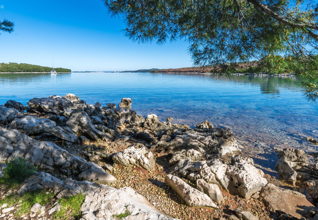 Ferienwohnung in Grebaštica - Apartments Miro - Ein-Zimmer-Wohnung