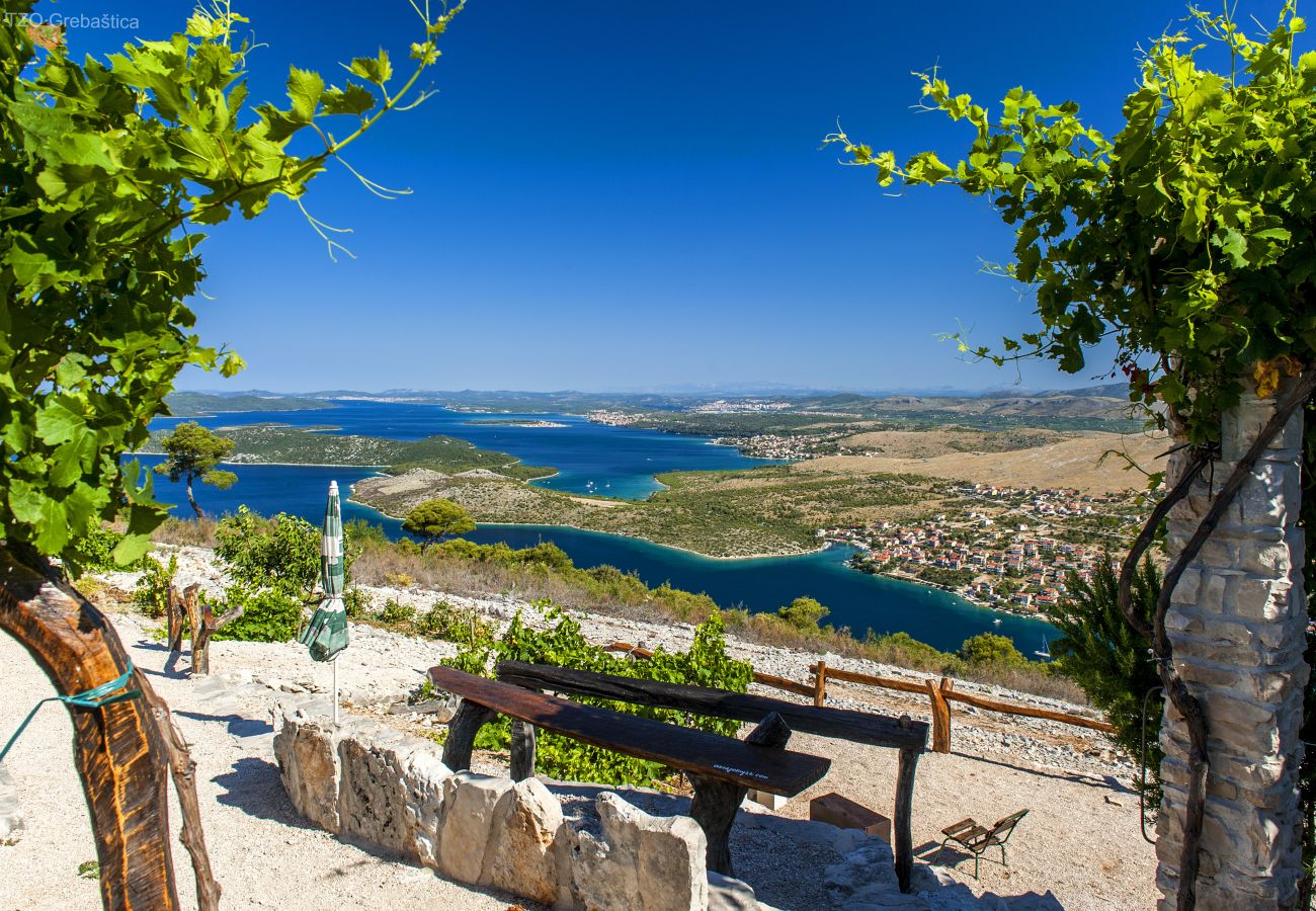 Ferienwohnung in Grebaštica - Apartments Miro - Ein-Zimmer-Wohnung