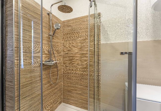 Ferienwohnung in Kukljica - Apartments Kukljica - Apartment mit einem Schlafzimmer und Meerblick Ferienwohnung in Kukljica - Apartments Kukljica - Apartment mit einem Schlafzimmer und Meerblick