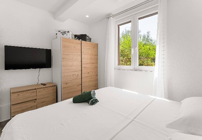 Ferienwohnung in Kukljica - Apartments Kukljica - Apartment mit zwei Schlafzimmern und Meerblick Ferienwohnung in Kukljica - Apartments Kukljica - Apartment mit zwei Schlafzimmern und Meerblick