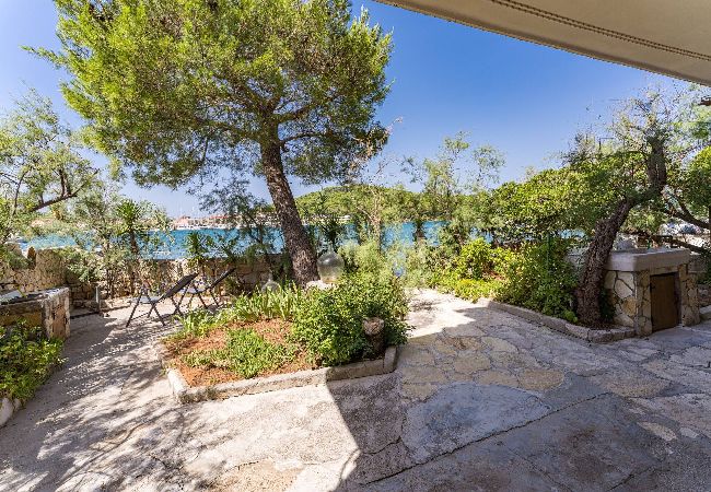 Ferienwohnung in Kukljica - Apartments Kukljica - Apartment mit zwei Schlafzimmern und Meerblick Ferienwohnung in Kukljica - Apartments Kukljica - Apartment mit zwei Schlafzimmern und Meerblick