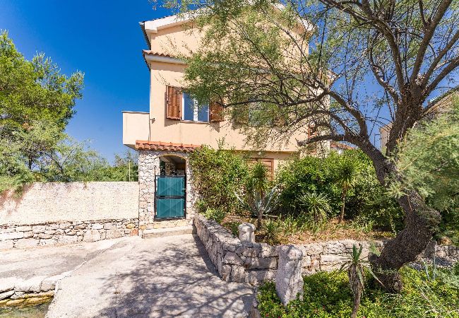 Ferienwohnung in Kukljica - Apartments Kukljica - Apartment mit zwei Schlafzimmern und Meerblick Ferienwohnung in Kukljica - Apartments Kukljica - Apartment mit zwei Schlafzimmern und Meerblick