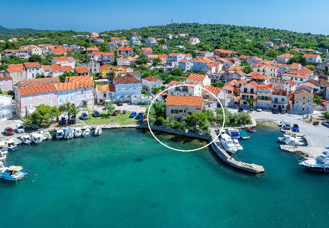 Ferienwohnung in Kukljica - Apartments Kukljica - Apartment mit drei Schlafzimmern und Meerblick Ferienwohnung in Kukljica - Apartments Kukljica - Apartment mit drei Schlafzimmern und Meerblick