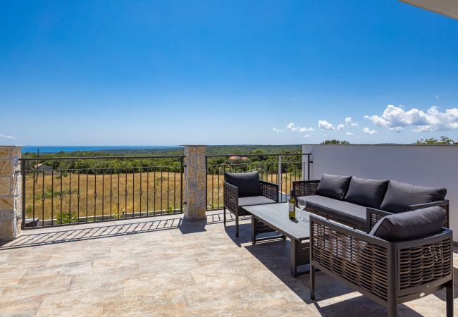 Villa in Krnica - Bezaubernde Villa North mit Pool und Whirlpool Villa in Krnica - Bezaubernde Villa North mit Pool und Whirlpool