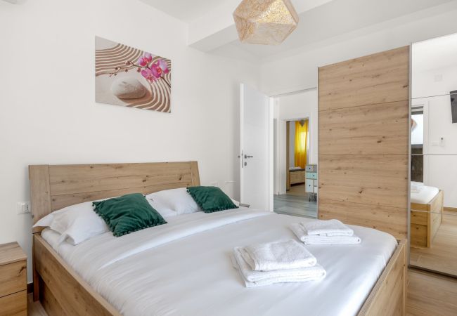 Villa in Krnica - Bezaubernde Villa East mit Pool und Whirlpool Villa in Krnica - Bezaubernde Villa East mit Pool und Whirlpool