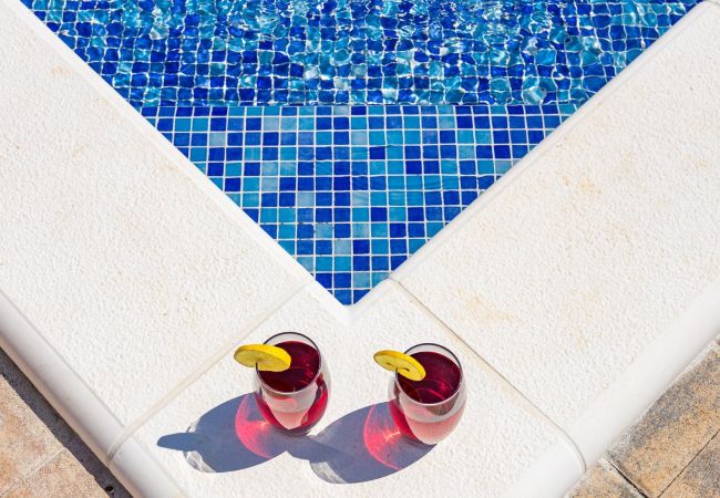 Villa in Krnica - Bezaubernde Villa East mit Pool und Whirlpool Villa in Krnica - Bezaubernde Villa East mit Pool und Whirlpool