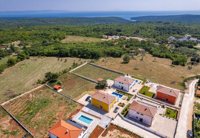 Villa in Krnica - Bezaubernde Villa East mit Pool und Whirlpool Villa in Krnica - Bezaubernde Villa East mit Pool und Whirlpool