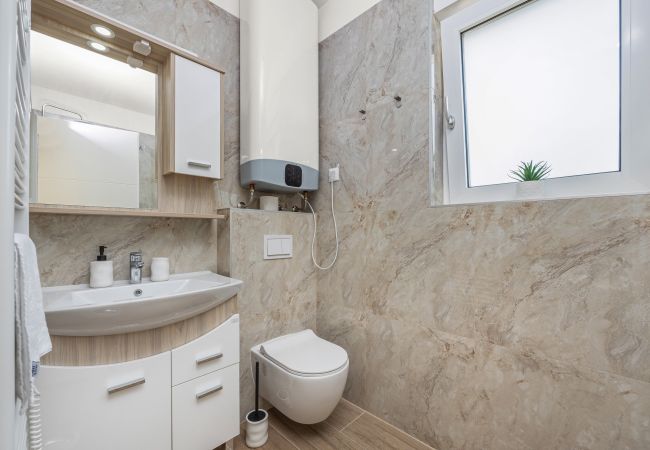 Villa in Krnica - Bezaubernde Villa East mit Pool und Whirlpool Villa in Krnica - Bezaubernde Villa East mit Pool und Whirlpool