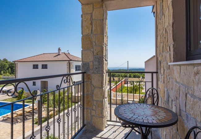 Villa in Krnica - Bezaubernde Villa West mit Pool und Whirlpool Villa in Krnica - Bezaubernde Villa West mit Pool und Whirlpool