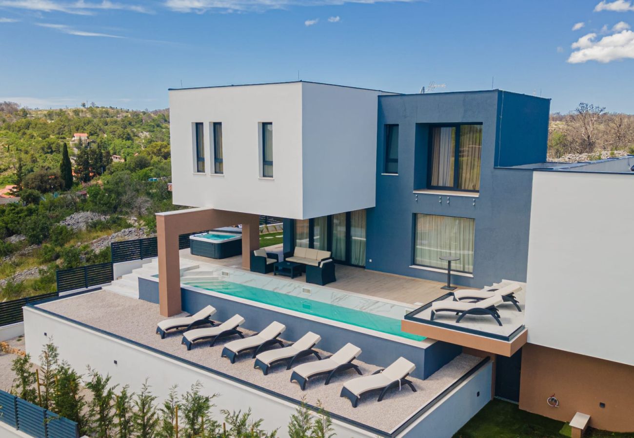 Villa in Zaton - Villa Šimun - Haus mit vier Schlafzimmern, Pool und Whirlpool