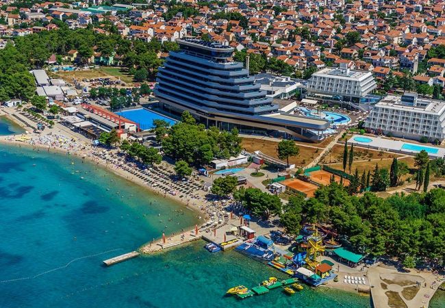 Ferienwohnung in Vodice - Apartments Gojevic - two bedroom apartment with a garden view A1 Ferienwohnung in Vodice - Apartments Gojevic - two bedroom apartment with a garden view A1