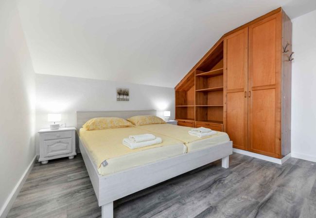 Villa in Pašman - Villa Kate - four bedroom house with a jacuzzi Villa in Pašman - Villa Kate - four bedroom house with a jacuzzi