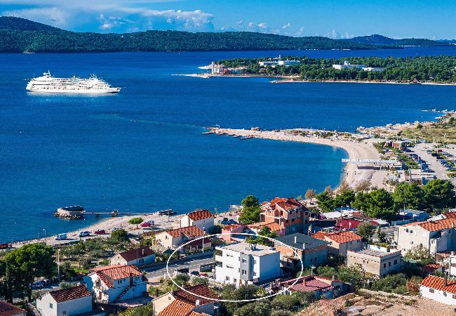 Ferienwohnung in Šibenik-Brodarica - Apartments Velic - Two bedroom apartment with a terrace A Ferienwohnung in Šibenik-Brodarica - Apartments Velic - Two bedroom apartment with a terrace A
