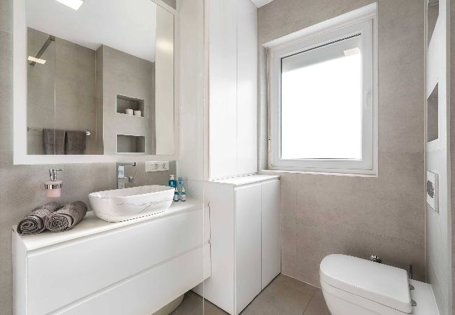 Ferienwohnung in Šibenik-Brodarica - Apartments Velic - Drei-Zimmer-Wohnung mit Meerblick C Ferienwohnung in Šibenik-Brodarica - Apartments Velic - Drei-Zimmer-Wohnung mit Meerblick C