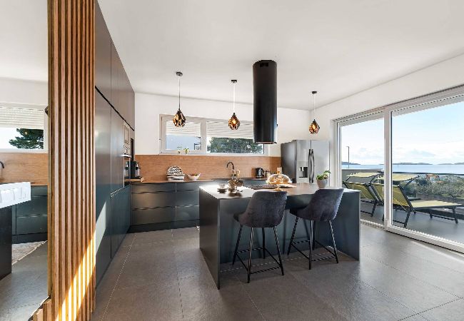 Ferienwohnung in Šibenik-Brodarica - Apartments Velic - Drei-Zimmer-Wohnung mit Meerblick C Ferienwohnung in Šibenik-Brodarica - Apartments Velic - Drei-Zimmer-Wohnung mit Meerblick C