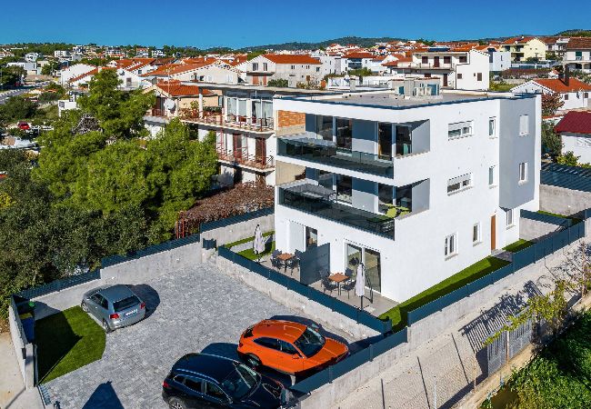 Ferienwohnung in Šibenik-Brodarica - Apartments Velic - Drei-Zimmer-Wohnung mit Meerblick C Ferienwohnung in Šibenik-Brodarica - Apartments Velic - Drei-Zimmer-Wohnung mit Meerblick C