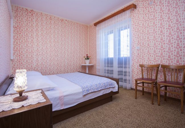 Ferienwohnung in Šibenik-Brodarica - Apartments Vukičević - Apartment mit fünf Schlafzimmern und Meerblick (Daniel) Ferienwohnung in Šibenik-Brodarica - Apartments Vukičević - Apartment mit fünf Schlafzimmern und Meerblick (Daniel)