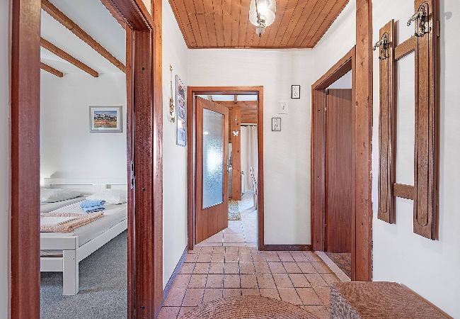 Ferienwohnung in Šibenik-Brodarica - Apartments Nena - Apartment mit zwei Schlafzimmern und Balkon (Paola A2) Ferienwohnung in Šibenik-Brodarica - Apartments Nena - Apartment mit zwei Schlafzimmern und Balkon (Paola A2)