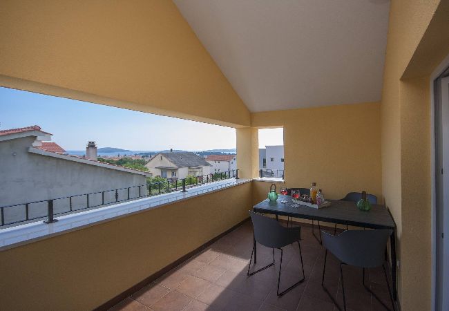 Ferienwohnung in Šibenik-Brodarica - Apartments Tonia - Apartment mit einem Schlafzimmer und Meerblick (Mala A1) Ferienwohnung in Šibenik-Brodarica - Apartments Tonia - Apartment mit einem Schlafzimmer und Meerblick (Mala A1)