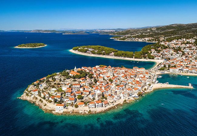 Zimmeranmietung in Primošten - Apartments und Zimmer Mikelin - Zimmer mit Meerblick (Blaues Zimmer 3) Zimmeranmietung in Primošten - Apartments und Zimmer Mikelin - Zimmer mit Meerblick (Blaues Zimmer 3)