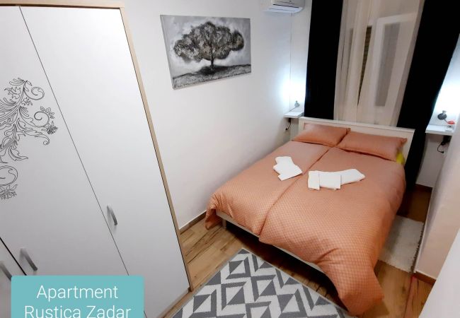 Ferienwohnung in Zadar - Apartment Rustica – Apartment mit zwei Schlafzimmern und Außenpool Ferienwohnung in Zadar - Apartment Rustica – Apartment mit zwei Schlafzimmern und Außenpool