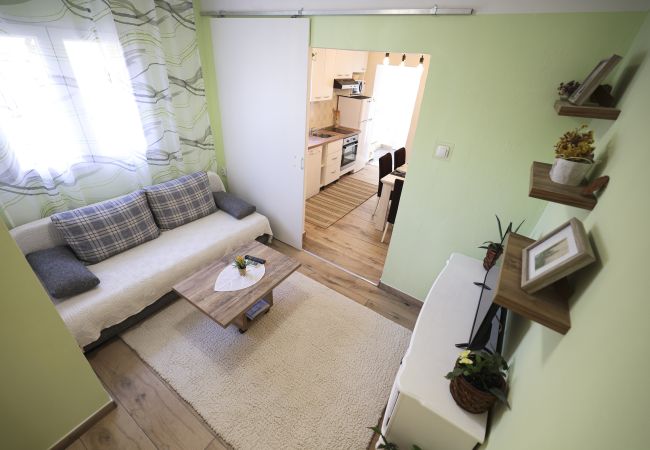 Ferienwohnung in Zadar - Apartment Rustica – Apartment mit zwei Schlafzimmern und Außenpool Ferienwohnung in Zadar - Apartment Rustica – Apartment mit zwei Schlafzimmern und Außenpool