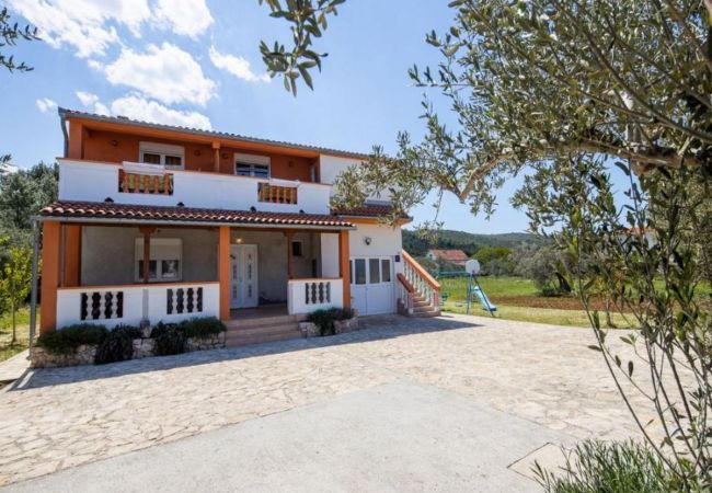 Ferienwohnung in Pašman - Apartments Torina Pašman - Apartment mit einem Schlafzimmer und Balkon A3 Ferienwohnung in Pašman - Apartments Torina Pašman - Apartment mit einem Schlafzimmer und Balkon A3