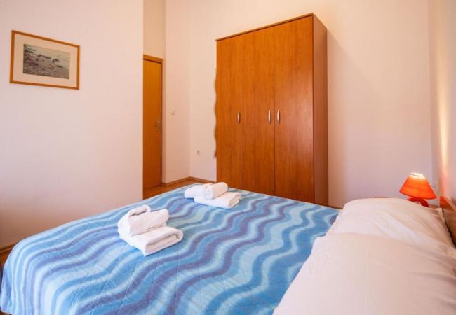 Ferienwohnung in Pašman - Apartments Torina Pašman - Apartment mit einem Schlafzimmer und Balkon A3 Ferienwohnung in Pašman - Apartments Torina Pašman - Apartment mit einem Schlafzimmer und Balkon A3