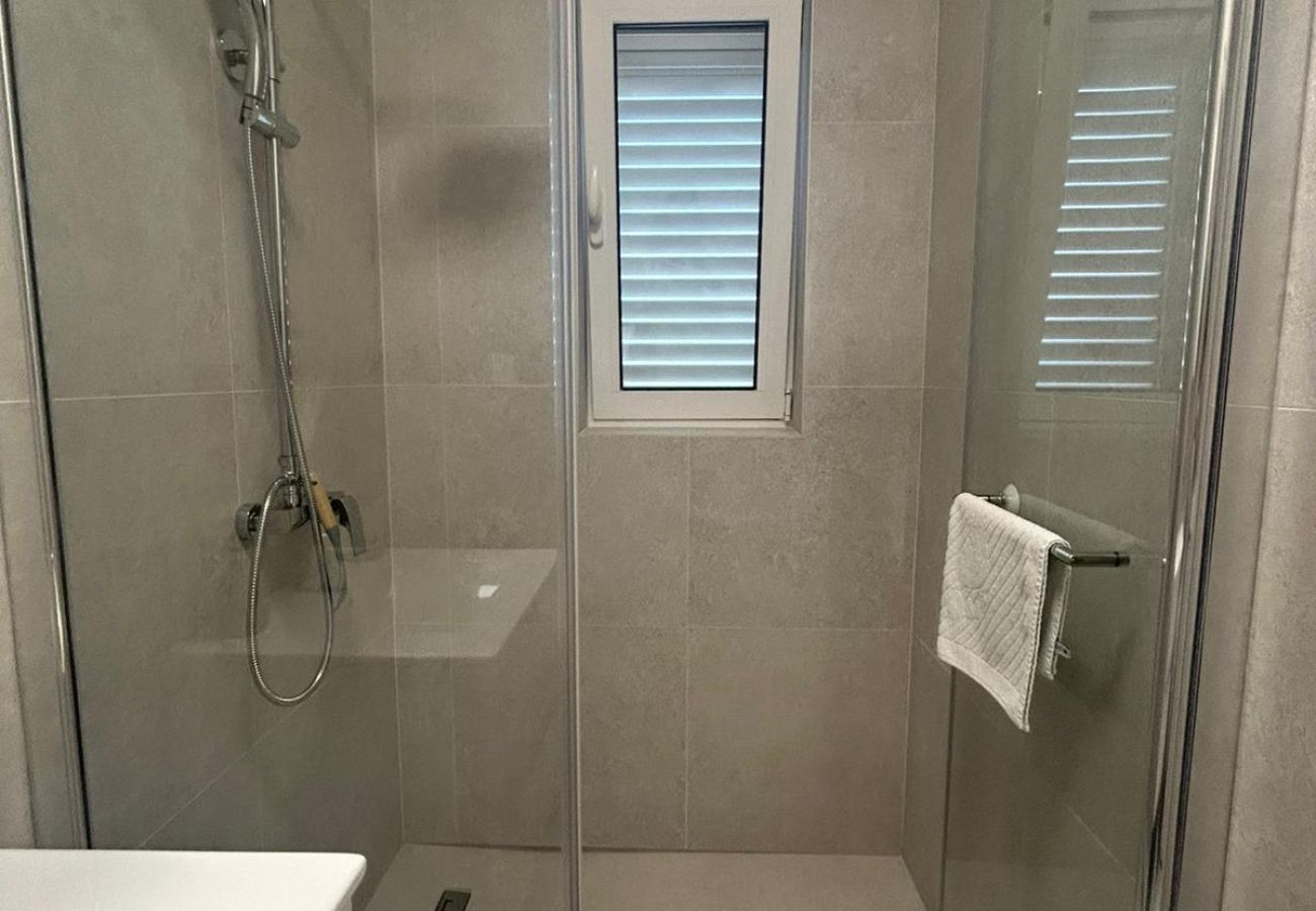 Ferienwohnung in Supetarska Draga - Sunset Apartment mit herrlichem Meerblick