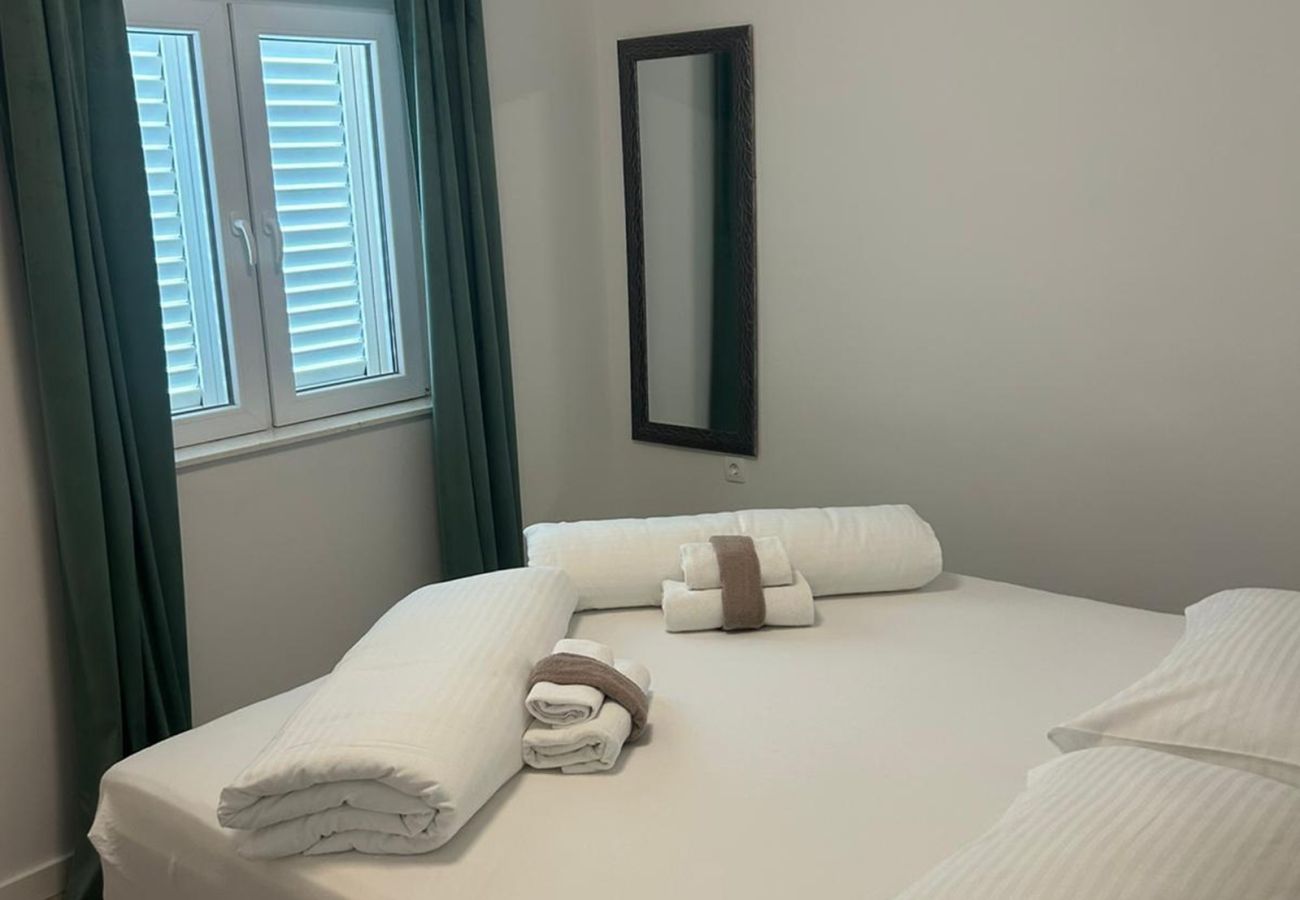 Ferienwohnung in Supetarska Draga - Sunset Apartment mit herrlichem Meerblick