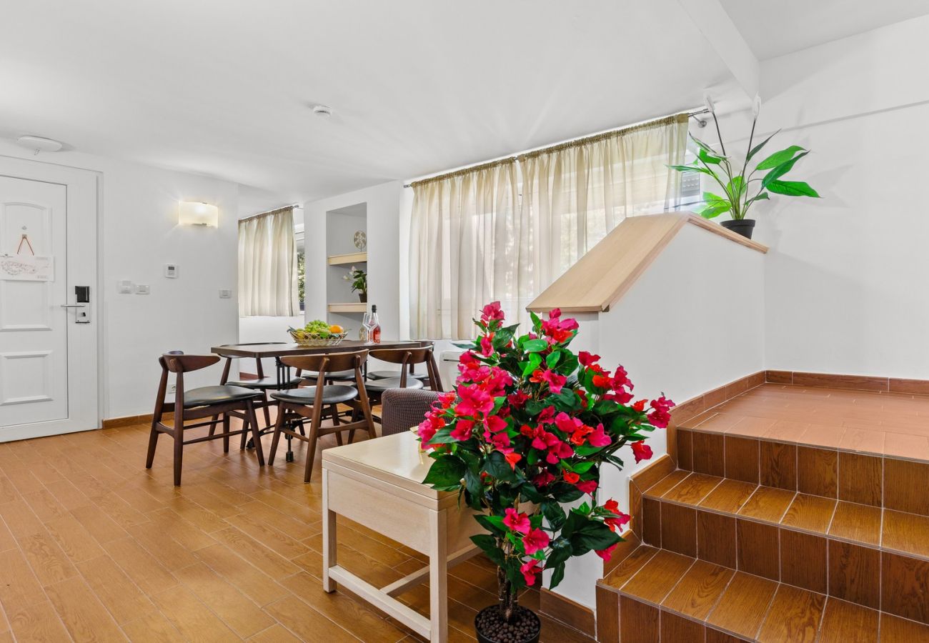 Ferienwohnung in Šibenik - Resort-Apartment A3 (4+3)