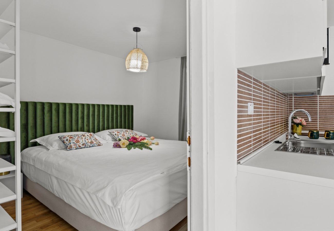 Ferienwohnung in Šibenik - Resort A1 Apartment (2+2) mit Meerblick