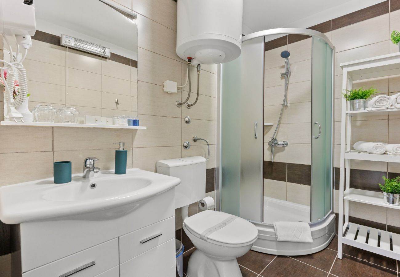 Ferienwohnung in Šibenik - Resort A1 Apartment (2+2) mit Meerblick
