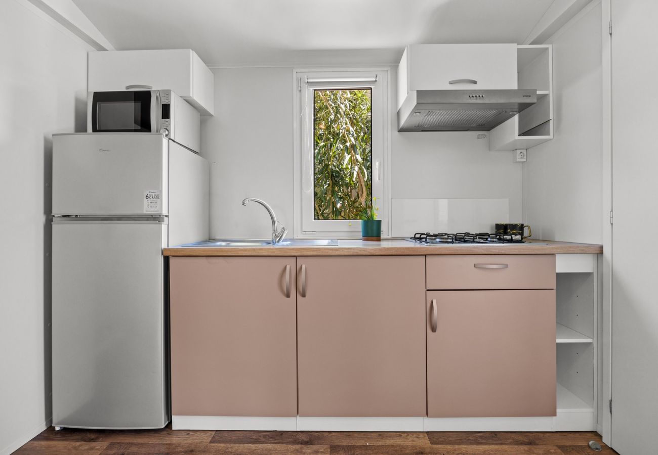 Wohnmobil in Šibenik - Resort-Standard-Mobilheim (4+2)
