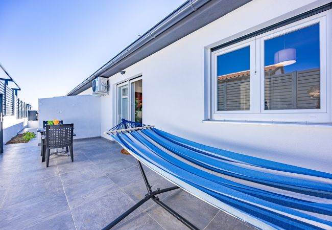 Ferienwohnung in Peroj - Barbariga Familien Strandparadies 1 Ferienwohnung in Peroj - Barbariga Familien Strandparadies 1