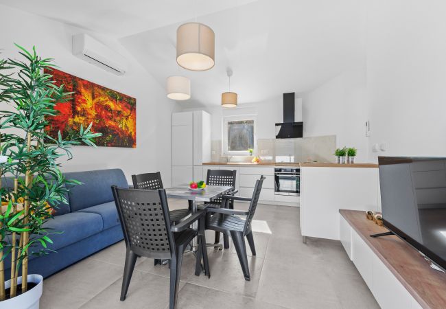 Ferienwohnung in Peroj - Barbariga Familien Strandparadies 1 Ferienwohnung in Peroj - Barbariga Familien Strandparadies 1