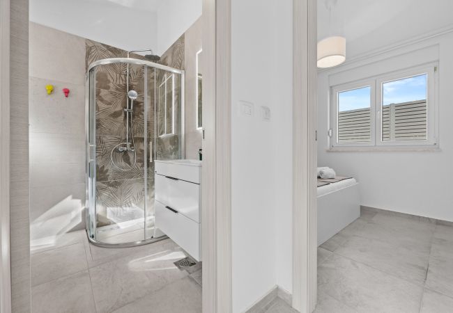 Ferienwohnung in Peroj - Barbariga Familien Strandparadies 1 Ferienwohnung in Peroj - Barbariga Familien Strandparadies 1