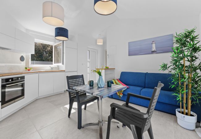 Ferienwohnung in Peroj - Barbariga Sommer Strandparadies 2 Ferienwohnung in Peroj - Barbariga Sommer Strandparadies 2