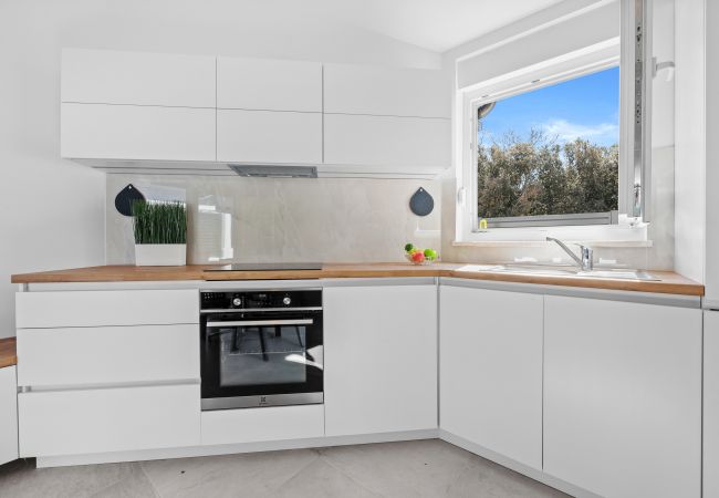 Ferienwohnung in Peroj - Barbariga Sommer Strandparadies 2 Ferienwohnung in Peroj - Barbariga Sommer Strandparadies 2