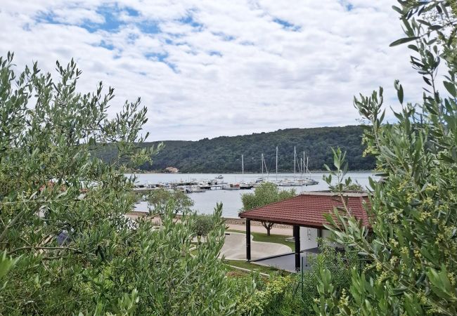 Ferienwohnung in Rab - Familienapartment Una am Meer  Ferienwohnung in Rab - Familienapartment Una am Meer