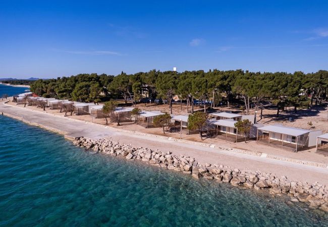 Mobile home in Šibenik - Resort Deluxe Mobilheim (6+1) direkt am Strand Mobile home in Šibenik - Resort Deluxe Mobilheim (6+1) direkt am Strand