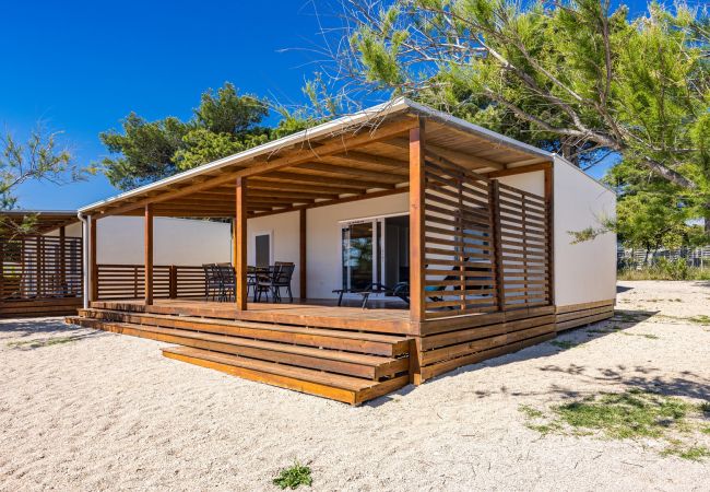 Mobile home in Šibenik - Resort Deluxe Mobilheim (6+1) direkt am Strand Mobile home in Šibenik - Resort Deluxe Mobilheim (6+1) direkt am Strand