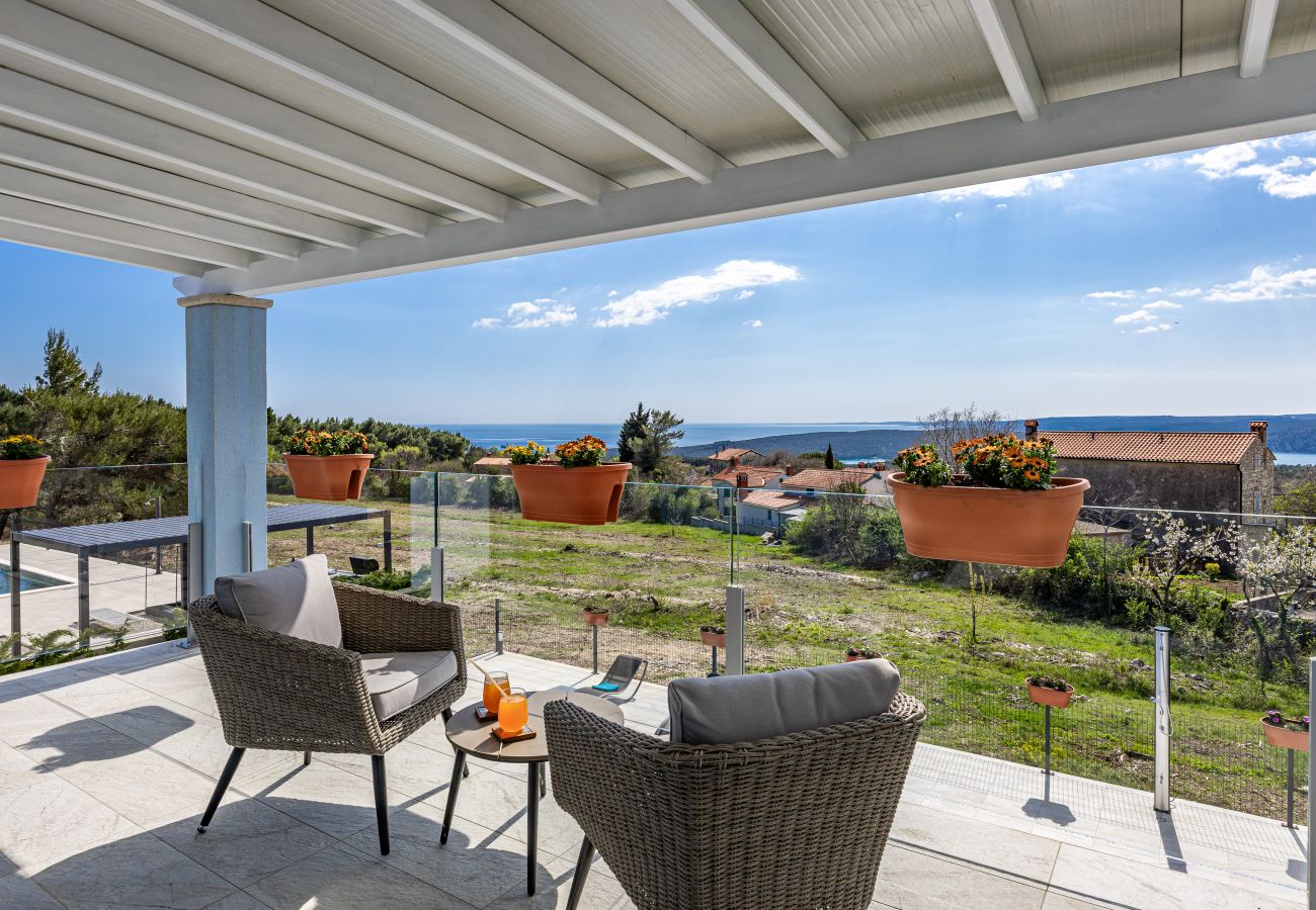 Villa in Diminići - Moderne Villa Novek mit Pool und Meerblick
