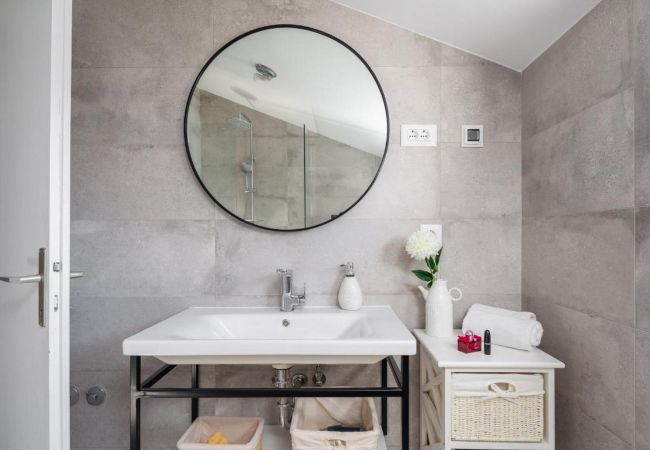 Villa in Grebaštica - Villa Nensi - Haus mit sechs Schlafzimmern und einem Swimmingpool Villa in Grebaštica - Villa Nensi - Haus mit sechs Schlafzimmern und einem Swimmingpool