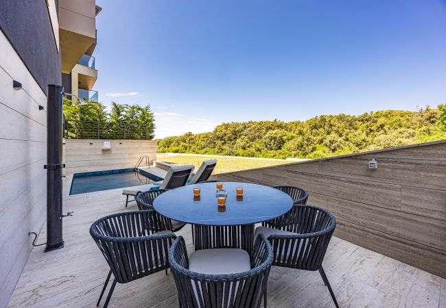 Ferienwohnung in Zadar - The Bayfront - Luxus-Pool-Residenz Ferienwohnung in Zadar - The Bayfront - Luxus-Pool-Residenz