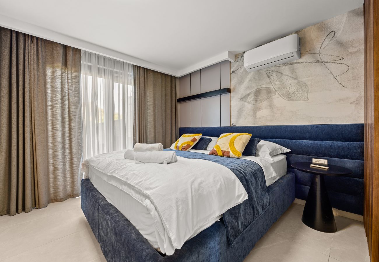 Ferienwohnung in Zadar - The Bayfront - Luxus-Pool-Residenz