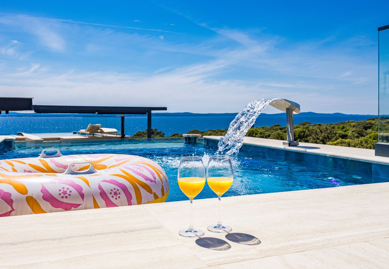 Ferienwohnung in Zadar - Das Skyview Penthouse mit Infinity Pool