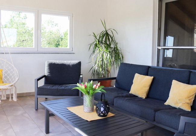 Ferienhaus in Policnik - Villa Marija - Charmantes Haus mit drei Schlafzimmern und Pool Ferienhaus in Policnik - Villa Marija - Charmantes Haus mit drei Schlafzimmern und Pool