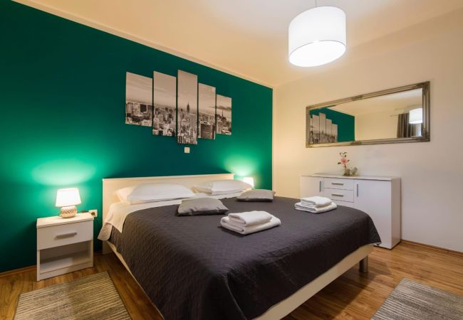 Ferienhaus in Policnik - Villa Marija - Charmantes Haus mit drei Schlafzimmern und Pool Ferienhaus in Policnik - Villa Marija - Charmantes Haus mit drei Schlafzimmern und Pool