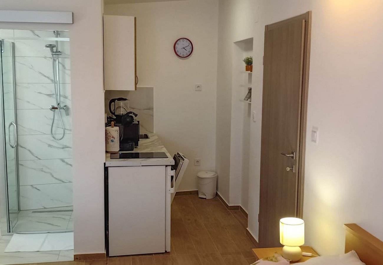 Studio in Tribunj - Ferienwohnungen Alaga - Studio D